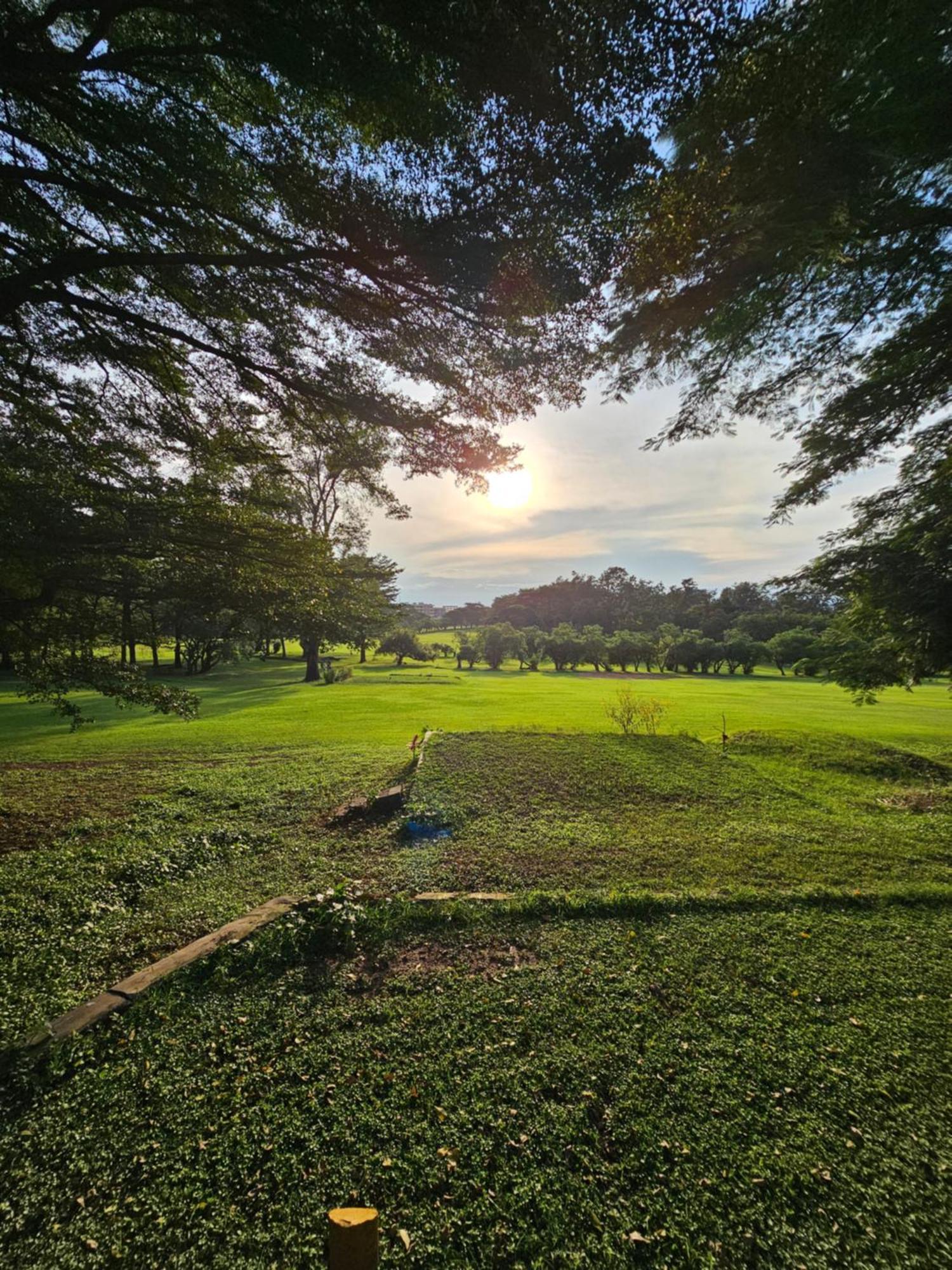 Burundi Palace Boutique Hotel Бужумбура Экстерьер фото