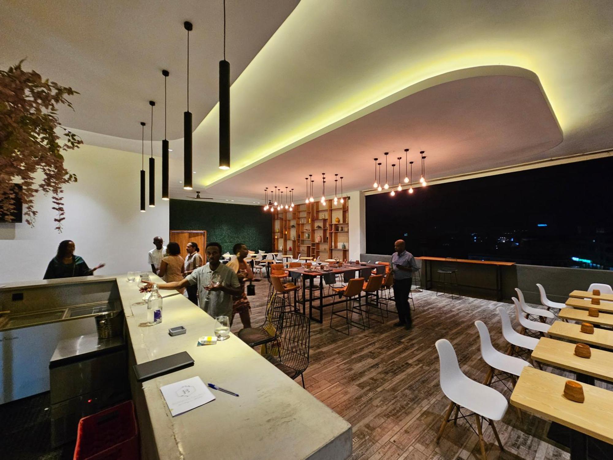 Burundi Palace Boutique Hotel Бужумбура Экстерьер фото